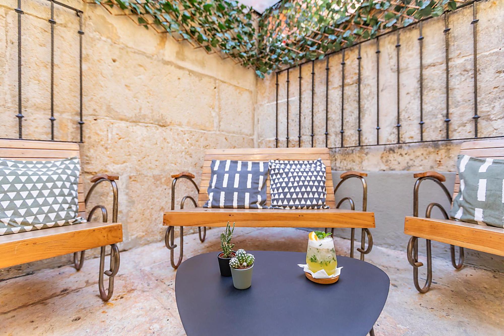 Lr Guest House Lisbon Bagian luar foto