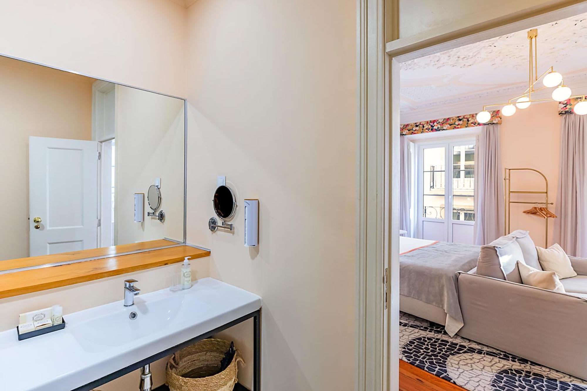 Lr Guest House Lisbon Bagian luar foto